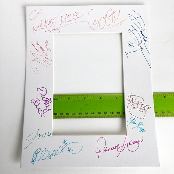 Genuine Disney Characters Autographed Frame Mat - Picture 7 of 8